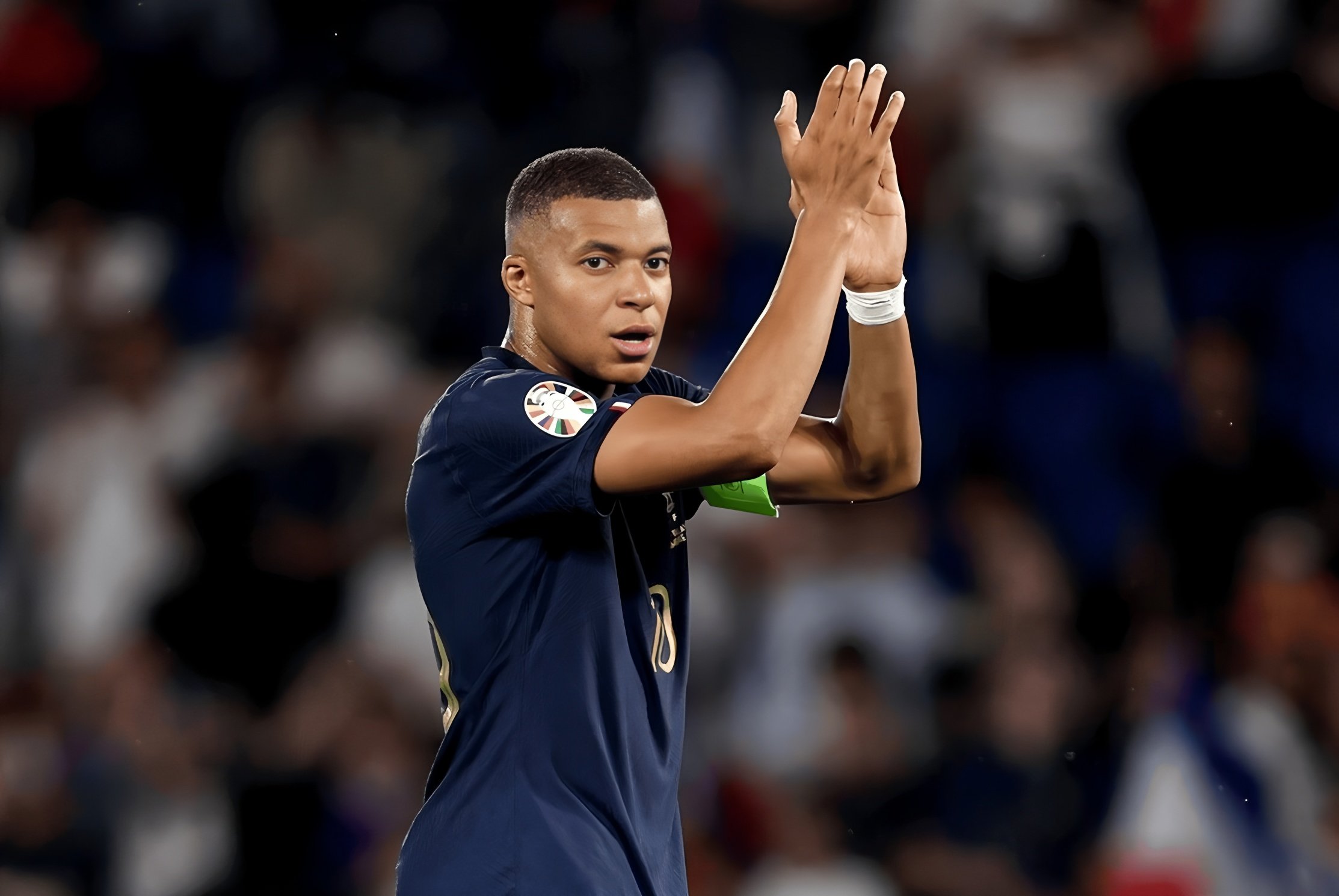 XINGKONG-姆巴佩在皇家马德里比赛中比分优势明显，关键助攻引发热议！的简单介绍